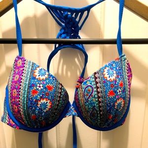Shade and Shore floral bikini top